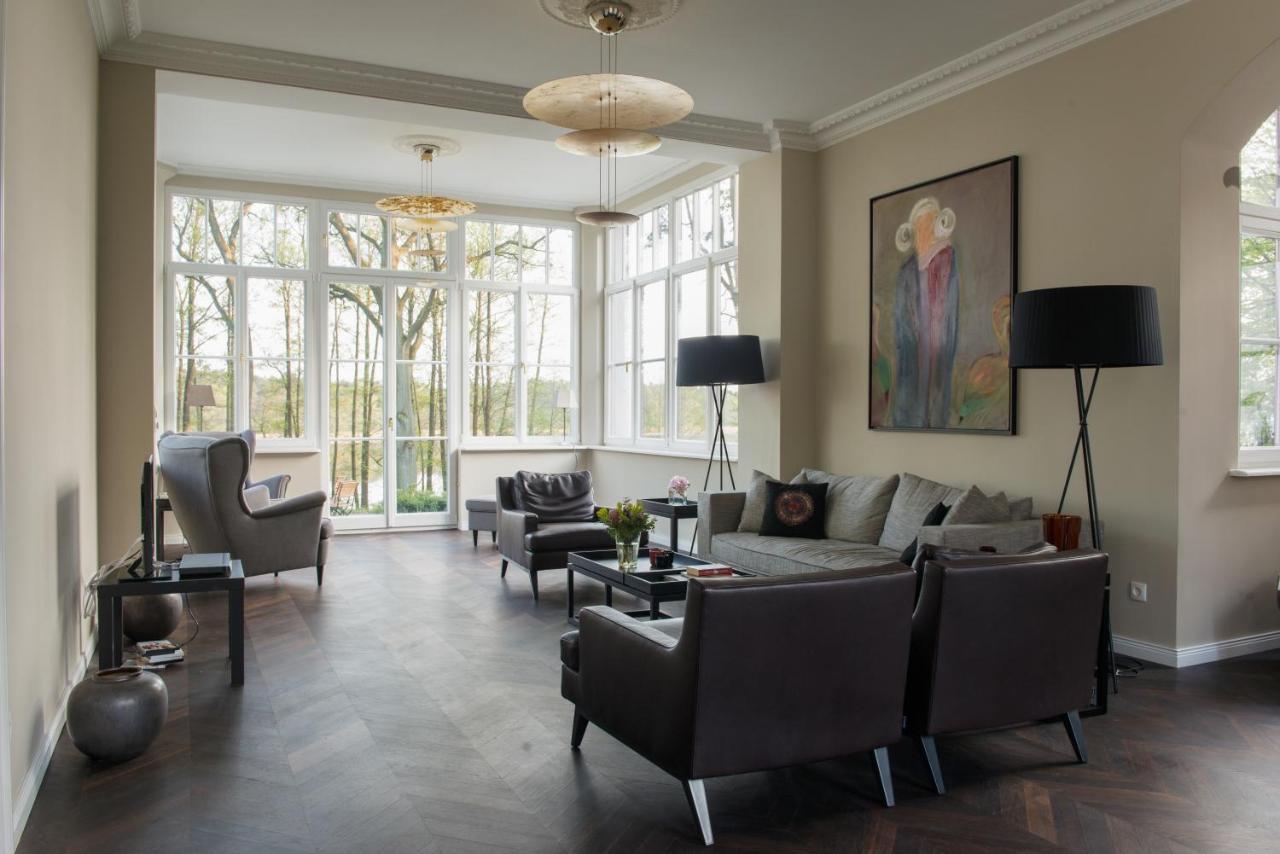 Herrenhaus Röddelin Templin Exteriör bild